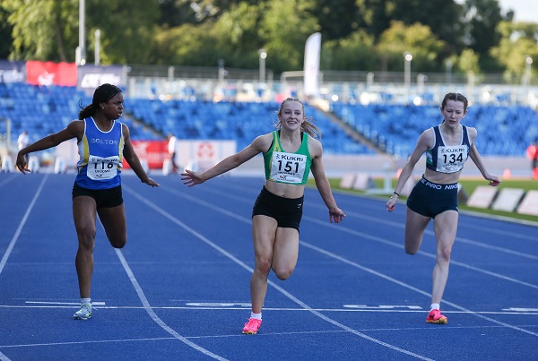 Isabelle Walkey wins one of her 100m titles